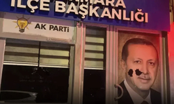 AK Parti  binasına saldırı
