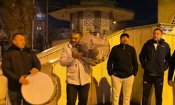 Bursa'da vatandaşları sahura ilahilerle kaldırıyor