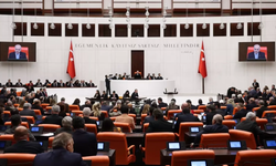 Meclis'te yeni torba kanun hazırlığı: İkramiye artışı, istihdam desteği, deprem konutu ödeme planı, bedelli askerlik düz