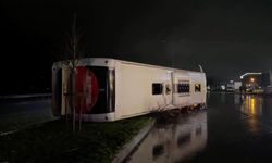 Yolcu otobüsü devrildi: 6 yaralı