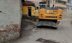 Osmangazi’de metruk bina yıkıldı