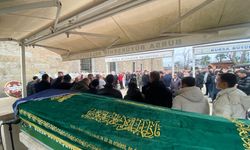 Ak Parti Bursa Milletvekili Özen'in annesi son yolculuğuna uğurlandı