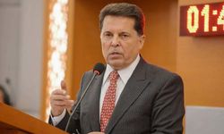 Ahmet Özer, Esenyurt Belediyesi’nin kayyum yönetimine açtığı davayı kazandı