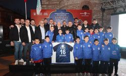 Başkan Bozbey kendi mahallesinde komşularıyla iftar yaptı