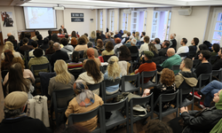 Bursa'da felsefe söyleşisine yoğun ilgi