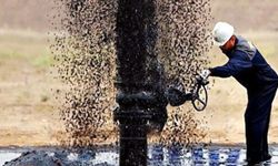 Petrolde tarihi sıçrama!