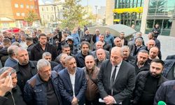 Bursa’da özel halk otobüsçülerinden belediye önünde eylem