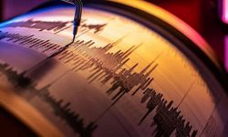 4.2 büyüklüğünde deprem