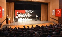 İstiklal Marşı'nı  Arapça okuttular!