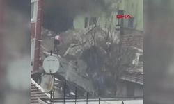 Fatih'te bina çöktü