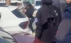 Bursa'da küçük çocuk arabada kilitli kaldı