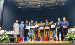 Bursalı öğrencilerden Çekya’da robotik başarısı