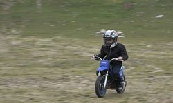 Bursa'da Kenan Sofuoğlu'nu takip eden küçük Kerem, hedefini büyüttü