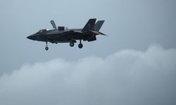 ABD'ye ait F-35 savaş uçağı acil iniş yaptı