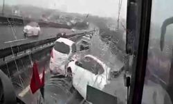 8 kişinin yaralandığı kaza anı kamerada