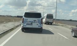 Aksaray'da nefes kesen şüpheli polis kovalamacası kamerada: 3 gözaltı