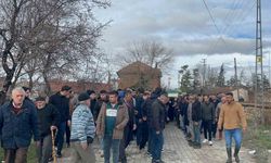 Antalya'daki silahlı kavgada ölen genç toprağa verildi