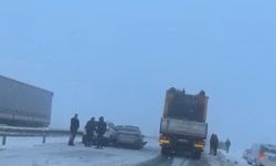 Diyarbakır'da 10 araçlı zincirleme kaza