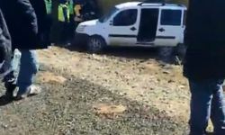 Diyarbakır'da araç evin duvarına çarptı: 2 yaralı