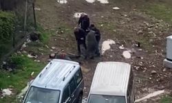 Bıçaklı kavga anı kameraya yansıdı