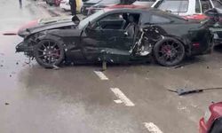 Elazığ'da otomobil park halindeki 4 araca çarptı