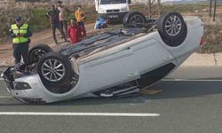 Elazığ'da otomobil ters döndü: 2 yaralı