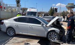 Elazığ'da otomobiller çarpıştı: 6 yaralı
