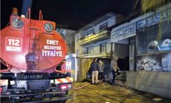 Emet'te fırın deposunda çıkan yangın büyümeden söndürüldü