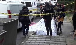 Eyüpsultan'da camdan düşen yaşlı kadın hayatını kaybetti