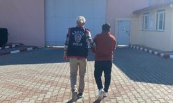 Fethiye'de 20 yıl hapis cezası bulunan cezaevi firarisi yakalandı