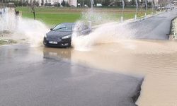 Gercüş'te şiddetli yağış ve fırtına