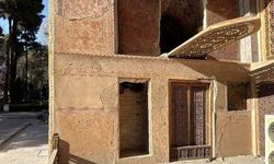 İran'da UNESCO alanındaki Çehel Sütun Sarayı saldırılarda hasar gördü