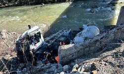 Kastamonu'da beton mikseri dere yatağına uçtu: 1 yaralı