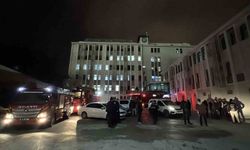 Mersin'de emniyetin ek binasında çıkan yangın büyümeden söndürüldü