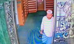 Oltalı hırsız camiden mikrofon çaldı