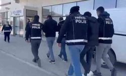 Şüphe üzerine durdurulan araçtan uyuşturucu çıktı: 2 tutuklama