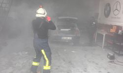 Van oto sanayisinde otomobil yangını