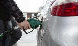 Akaryakıta yine zam geliyor