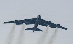ABD'ye ait B-52 bombardıman uçakları İngiltere'deki RAF Fairford Üssü'ne ulaştı