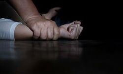 İnşaata götürdükleri kadına tecavüz edip video çektiler