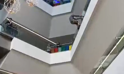 Bursa'daki AVM'de korku dolu anlar!