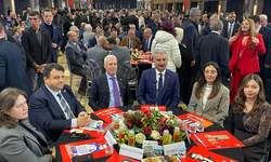 Miting gibi bayramlaşma: Bursa’da İmamoğlu’na özgürlük çağrısı yükseldi