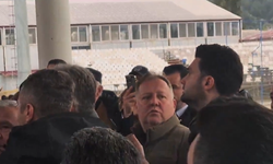 Bursaspor Başkanı Enes Çelik ile Fethiyespor taraftarları arasında gerginlik