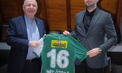 Ümit Özdağ ve Heyetinden Bursaspor’a Ziyaret