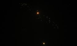 İran ordusu: Dubai'de bir otel kamikaze İHA'larla vuruldu