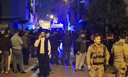 Adana'da 3 katlı binanın terasında patlama! 1 kişi öldü, 1 kişi yaralandı