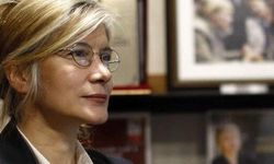 Emine Ülker Tarhan CHP'ye döndü