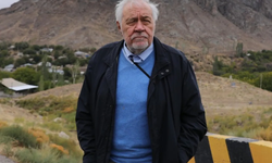 Tarihçi İlber Ortaylı hayatını kaybetti