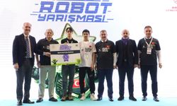 Bursa'nın mucitleri robotlarını yarıştırdı
