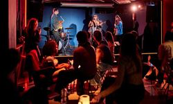 İş adamının kabus gecesi: Barda tanışıp evine götürdü! Kapı çalınca...